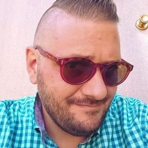 Meet your Posher, Daniel